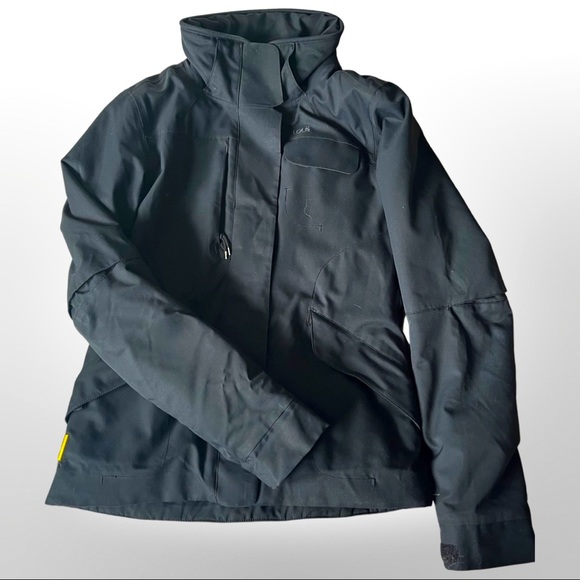 Ski Jacket detachable hood - Picture 1 of 3